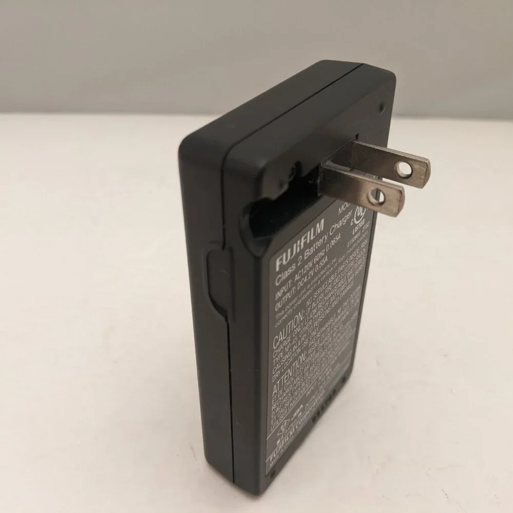 FUJIFILM Class 2 Lithium Ion Battery Charger [ ONLY ] | BC-45A | USED